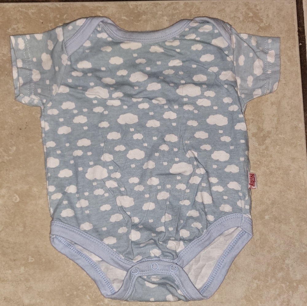 Nuby one peice bodysuit onesie